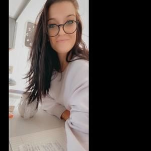 Meet your Posher, Danielle